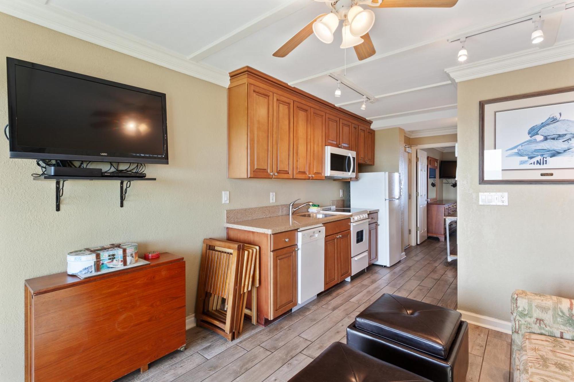 Beachers Lodge Кресент-Бич Экстерьер фото