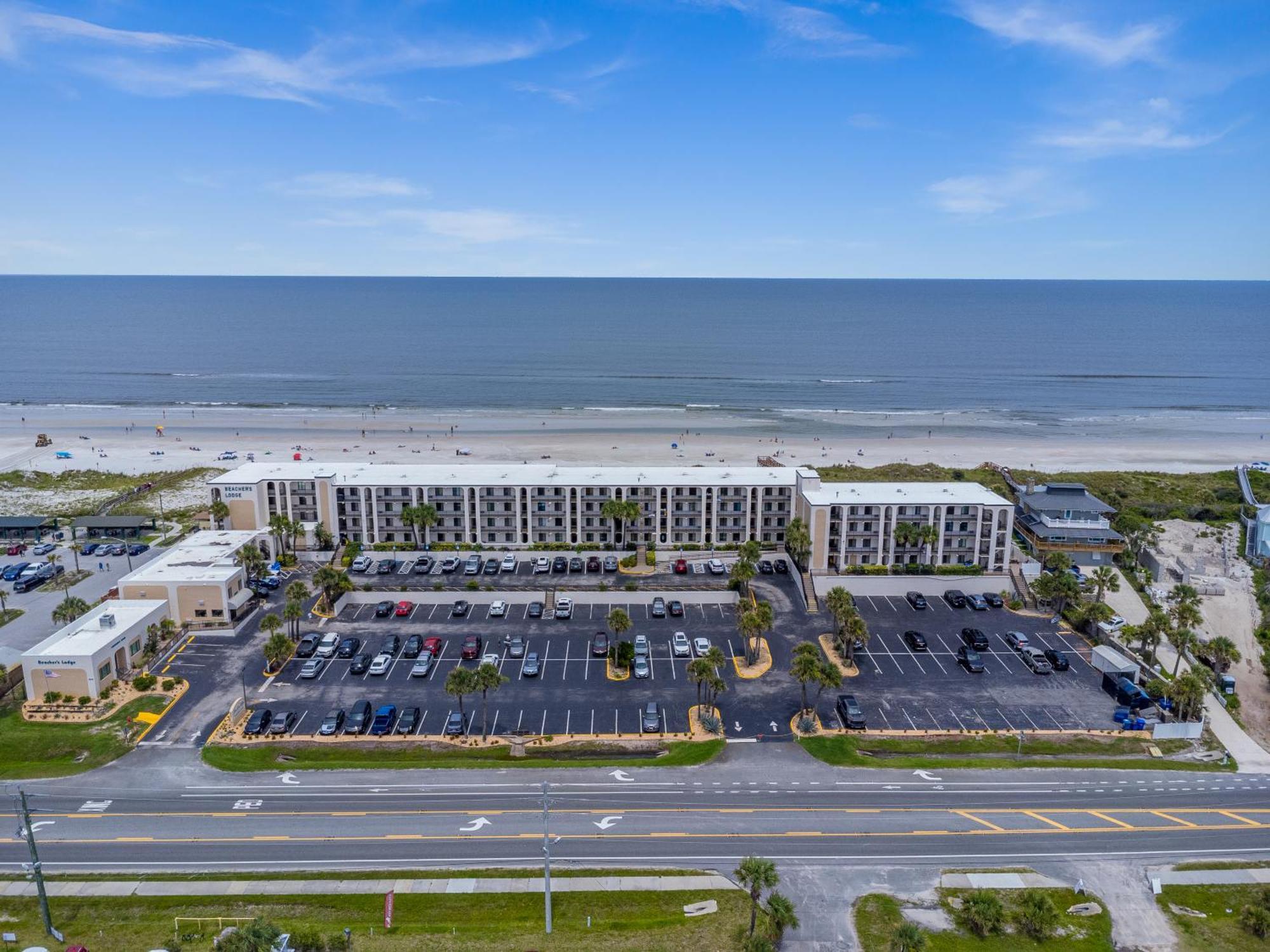 Beachers Lodge Кресент-Бич Экстерьер фото