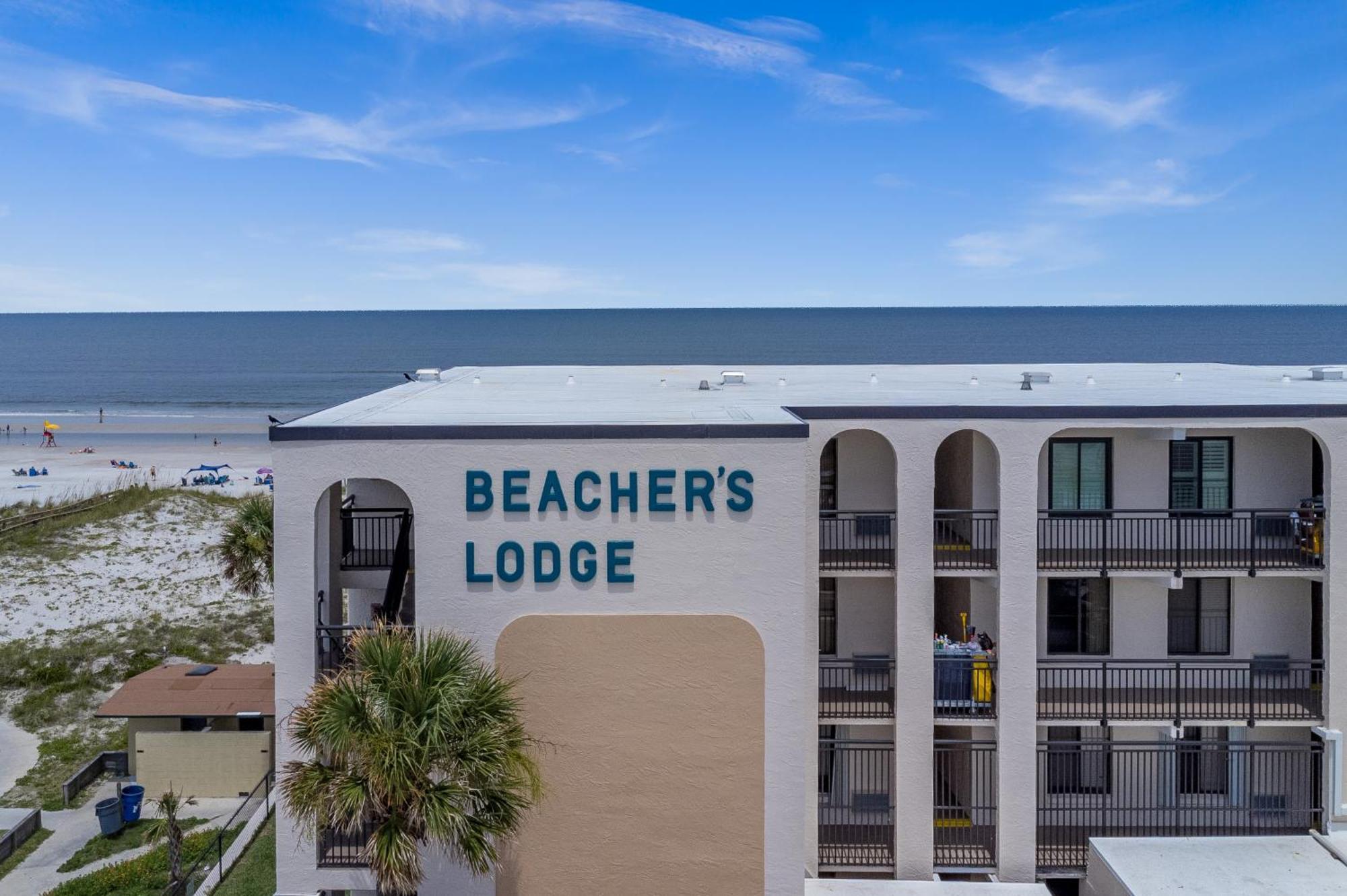 Beachers Lodge Кресент-Бич Экстерьер фото