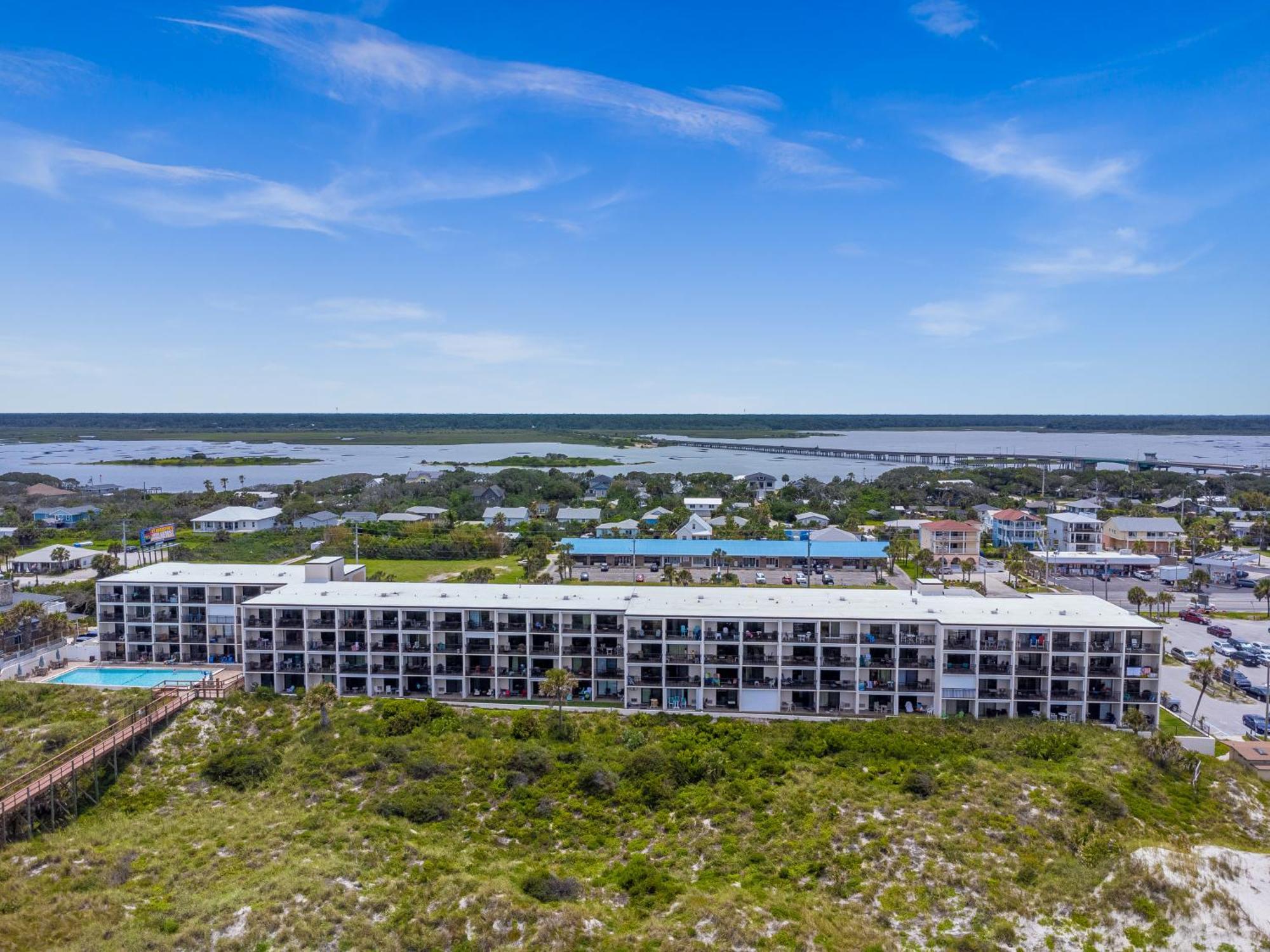 Beachers Lodge Кресент-Бич Экстерьер фото